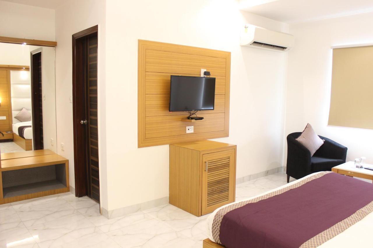 Hotel Aero Star Near Delhi Airport Νέο Δελχί Εξωτερικό φωτογραφία